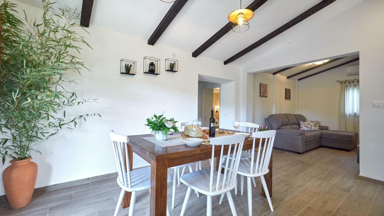 Casa Valla By Rent Istria Buzet Εξωτερικό φωτογραφία